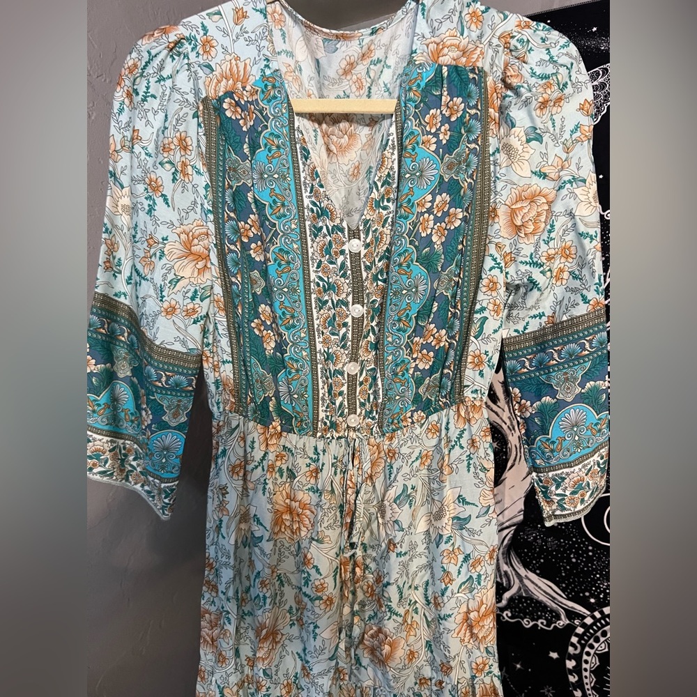 Maxi dress, size small, never worn.